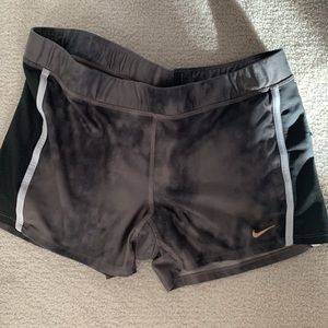 Nike dri fit hot shorts large